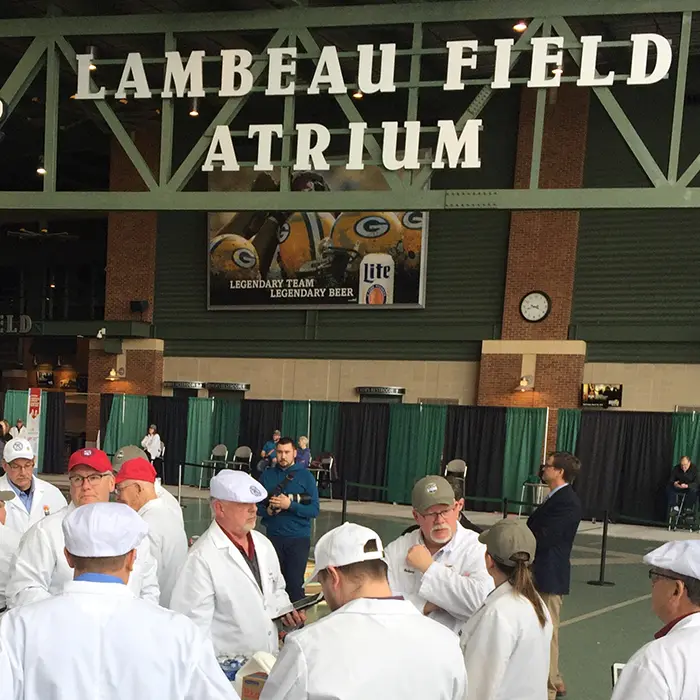 031419_US-Cheese-Championship_grading_700x700