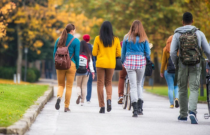 081319_Cottage-College-Cheese_750x450_Eat-while-walking-to-class